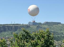 Hotel Eight, hotel a Tbilisi