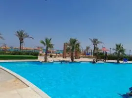 لاسرينا بألم بيتش العين السخنة