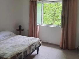 Star House、Forlì del Sannioのホテル