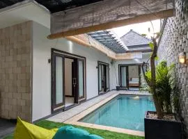 Casa Calma by Moo, Spacious 3BR Villa with Private Pool in Seminyak Bali