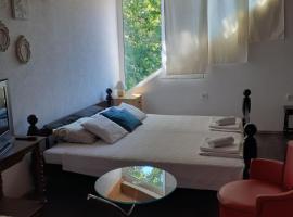 Borov Apartment, hotel v destinaci Herceg-Novi