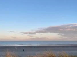 Cozy Coastal Home Bettystown