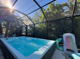 Location Siesta 1 mile away Home with HOT SPA