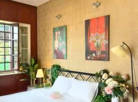 Ả home - Hồ tây, phòng lớn, ban công