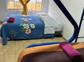 Departamento céntrico en Baños de Agua Santa con parqueo privado