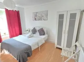 Canary wharf cottage