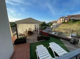 Casa Panoramica con ampio giardino e parcheggio