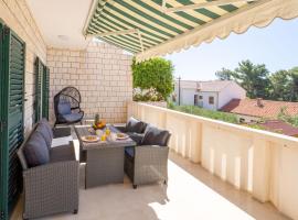 Apartments Jelavic Bol