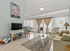St Croix Beachfront Condo with Pool