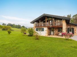Maison Basque confortable, vue montagne - FR-1-4-704, hotel in Sare