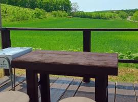 Bears Cottages, cabin in Furano