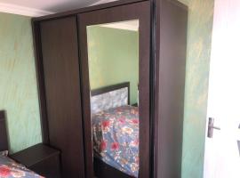 megi salvaridze, hotel a Itʼkhvisi