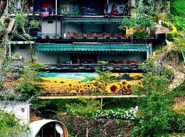 Villa Lavie Rose, hotel met hottubs in Kon Rung (1)