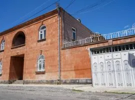 Abrahamyans Guesthouse