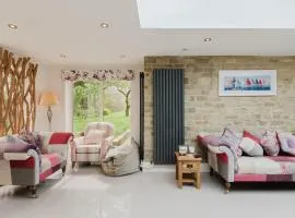 Inkerman House - Gorgeous House and Gardens