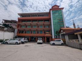 Besillio Grand Hotel & Restaurant, hotel v destinaci Sundarnagar