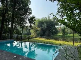 Riverside Private Pool Villa in Kochi - Ohstayz Whispering Grove