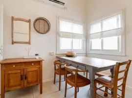 Masada 45 Haifa Calm 2 Bedroom Near Bahai Gardens & Carmelit