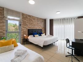 FIRA Gran Vía 2 - Private Rooms in a Shared Apartment - Habitaciones Privadas en Apartamento Compartido、ロスピタレート・デ・リョブレガートのキャンプ場