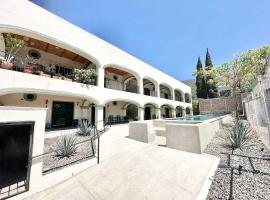 Cozy Studio & Refreshing Pool, hotell sihtkohas Ajijic
