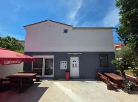 Vanessa Apartments
