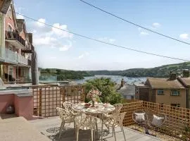 Knots Landing, Salcombe