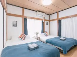 6 minutes walk from Ichikawa Station Single-family house with 3 bedrooms and 1 living room Rich living facilities around