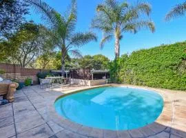 Spacious 1-Bedroom Cottage in Bryanston