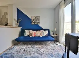 2 Bedroom Stunning Apartment - Sleeps 6 - Central Location