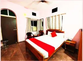 Hotel Planet ! 9 Puri walking Fom Sea beach-hotel Quiet Place with parking near temple-also-Best Hotel in Puri