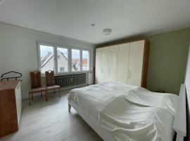 Helle Wohnung in guter Lage, hotel v destinaci Bad Neustadt an der Saale