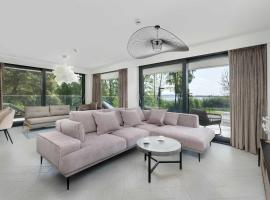 Sea&Lake Stylish Apartment with Air Conditioning and Parking near the beach in Mielno by Noclegi Renters – hotel w mieście Mielno