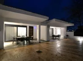 Felina Apartments