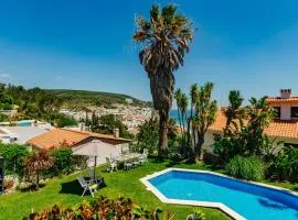 RENT4REST Sesimbra 4Bdr Ocean View and Private Pool Villa