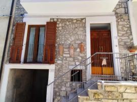 Casa Vacanze isopep, vila v destinaci Lama Di Peligni