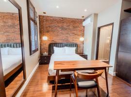 Self Check-In Boutique Hotel - Quartier latin - Room 202, aparthotel en Montreal
