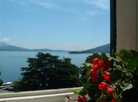 Holiday Residence, hotel di Baveno