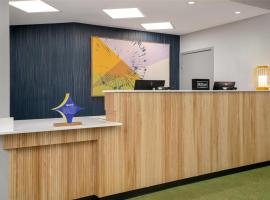 Spark by Hilton Rahway