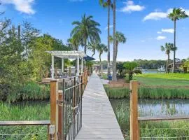 INT44: 44 Intracoastal Court