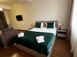 CA Yerevan Hotel