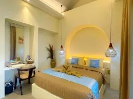 Honeymoon private pool villa - bohemian vibes