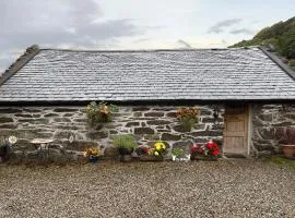 Charmingly Restored 17th Century Grade II Listed Barn with Cosy Log Burner - Ty Hebog
