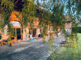 Les Abeilles, hotell i Lieffrens