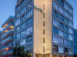 Casual Kubic Athens، فندق في أثينا