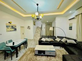 Luxury 2 Bedroom Apartment with - 24hrs POWER, Security, Wi-Fi, hotel v destinaci Lekki