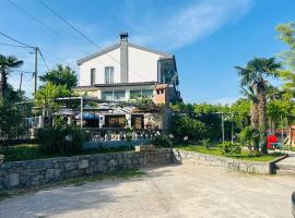 Apartments & Rooms Ribarić, Hotel in Lovran