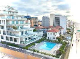 Tahiti Suite Frontemare - Jesolo - SOLO FAMIGLIE