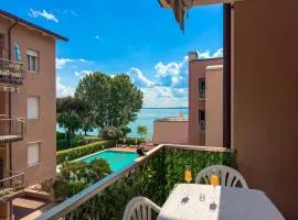 Appartamento sul lago con spiaggia privata