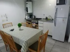 Apartamento LH Cómodo y moderno Cerca del aeropuerto Ezeiza ex fader