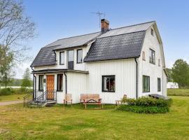 Holiday Home Störsjö Idyllen by Interhome, hotel in Slöinge